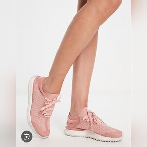 North Face Vectiv Escape Knitted Sneakers In Pink Size 9.5